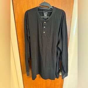 Gently used condition, men’s XXL Tall pullover/polo from L.L. Bean in black